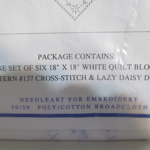 Jack Dempsey Needle Art White Quilt Blocks Lazy Daisy One Set of Six 18 X 18 NEW - Picture 7 of 11